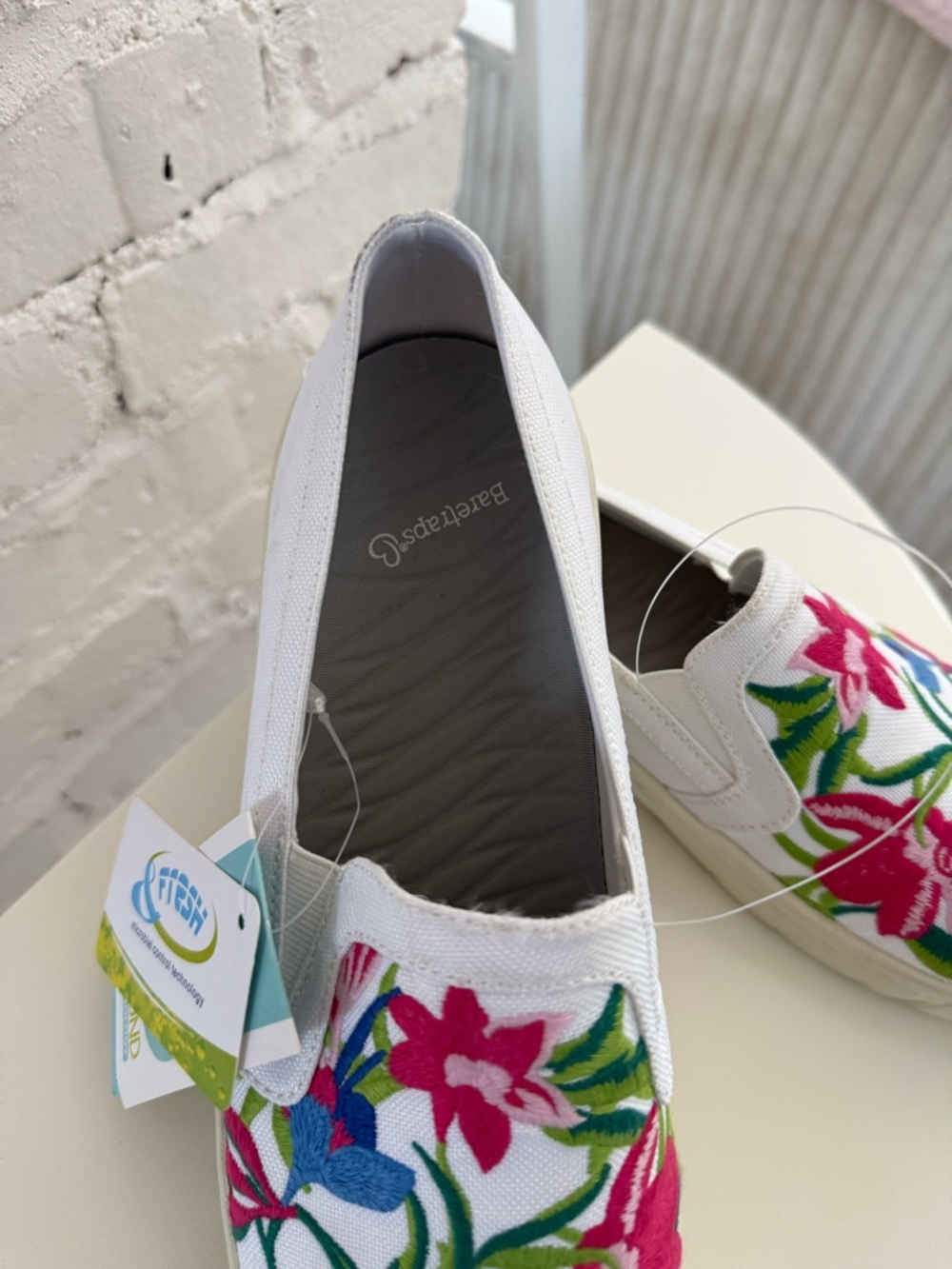 Baretraps White Slip-On Sneakers with Pink & Blue Floral Embroidery - Picture 2 of 5